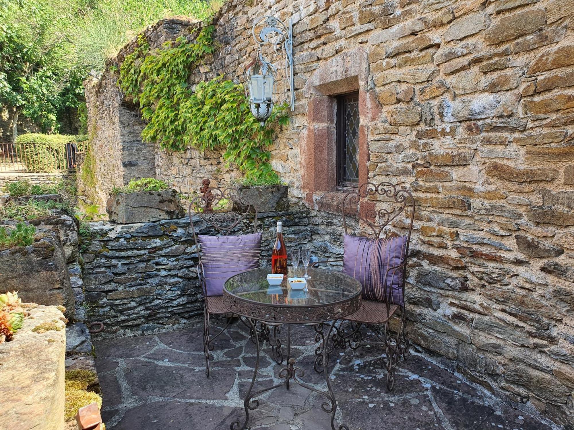 Chambre D'Hotes Au Chateau De Belcastel Belcastel  Eksteriør bilde